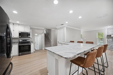 Kitchen Seating Area