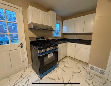 4 Tyler Cir, Manchester, CT 06040 - photo 3