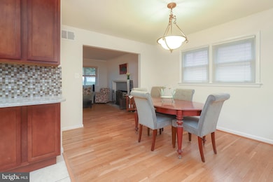 908 Luray Place, Hyattsville, MD 20783 - photo 6