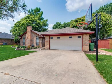 3705 Wheaton Dr, Bedford, TX 76021 - photo 3