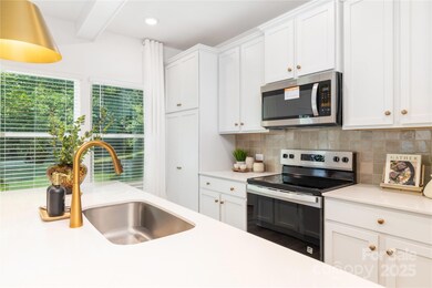 5941 Maple St unit 7165, Charlotte, NC 28269 - photo 7