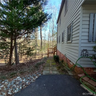 View of home's exterior