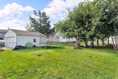 1016 H Ave NW, Cedar Rapids, IA 52405 - photo 3