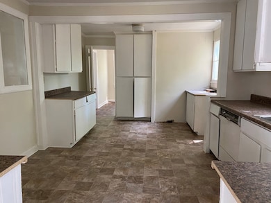 904 W Moore St, Dublin, GA 31021 - photo 6