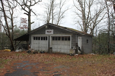 112 Lost Ln, Camden-On-gauley, WV 26208 - photo 6