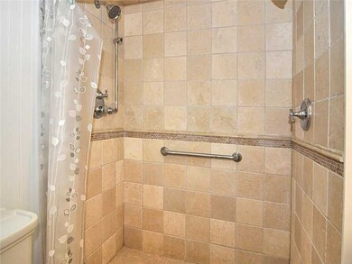 Master Bath/Spa.