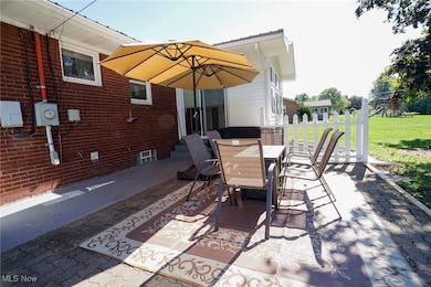 415 Edgewood Dr, Columbiana, OH 44408 - photo 5