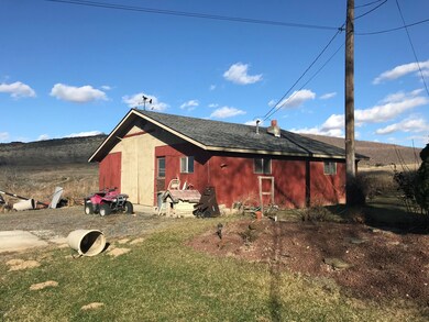 473 Konnowac Pass Rd Barn shop