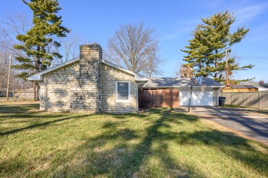 3311 Washington St, Columbus, IN 47203 - photo 2