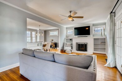 Inviting family room...