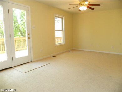 Den/Family/Great Room - Awesome Family room with n
