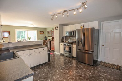 298 Federal Hill Rd, Milford, NH 03055 - photo 5
