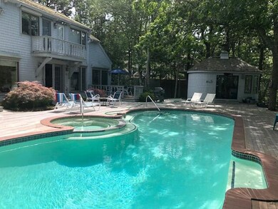 23  marthas pics pool:pool house