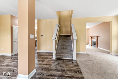 8057 Meadow Bend Ln, Indianapolis, IN 46259 - photo 5
