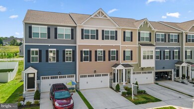 2753 Town View Cir, New Windsor, MD 21776 - photo 2