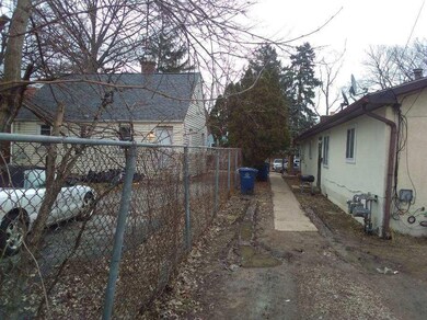 8AC7BFF3-4930-49C4-85FE-42EEFFAFF72D