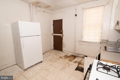 1711 N Durham St, Baltimore, MD 21213 - photo 5