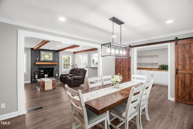 6-web-or-mls-658 Drumheller Rd-6