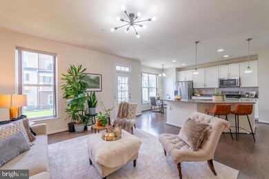 43376 Town Gate Square, Chantilly, VA 20152 - photo 7