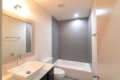 2100 Woodhead St unit 306, Houston, TX 77019 - photo 6