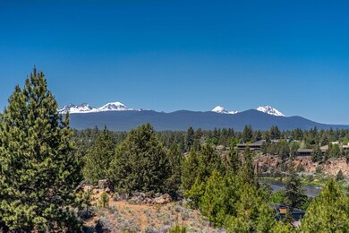 871 SW Blakely Rd, Bend, OR 97702 - photo 3