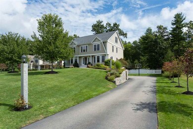 22 Chisholm Farm Dr, Stratham, NH 03885 - photo 2