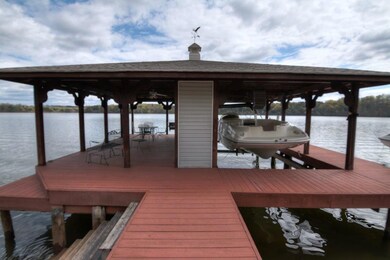Dock