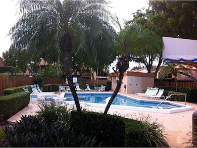 Swimming Pool/Hot Tub/Sauna