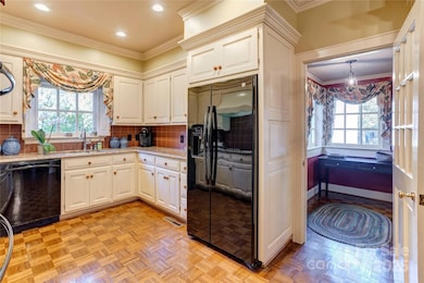 87 Edgewood Ave NE, Concord, NC 28025 - photo 5