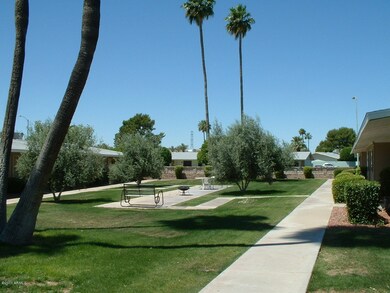 13615 N 111th Ave, Sun City, AZ 85351 - photo 6