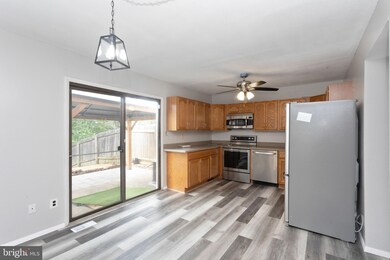 1370 Harford Square Dr, Edgewood, MD 21040 - photo 5