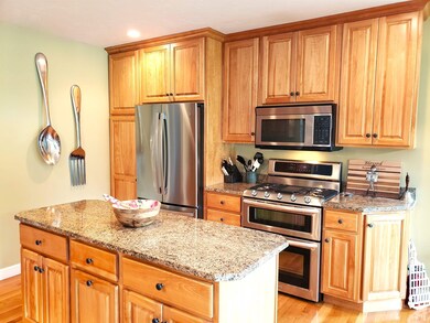 31 Fairway Dr, Hales Location, NH 03860 - photo 6