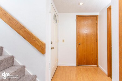 Entryway 3483-SMALL