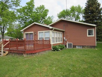 1423 11th Ave S, Grand Forks, ND 58201 - photo 5