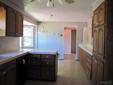 1232 NW Rimrock Dr, Redmond, OR 97756 - photo 4