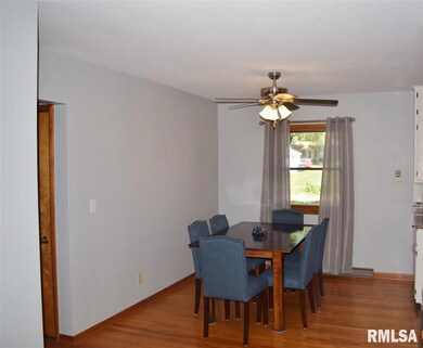 1838 W 36th St, Davenport, IA 52806 - photo 7