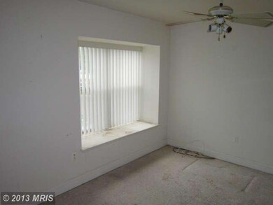 569 W Diamond Ave, Gaithersburg, MD 20877 - photo 4