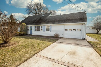 02_House Front-3
