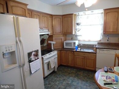 1401 S Swarthmore Ave, Swarthmore, PA 19081 - photo 3