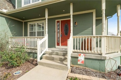 509 Eagle Glen Dr, Raymore, MO 64083 - photo 2