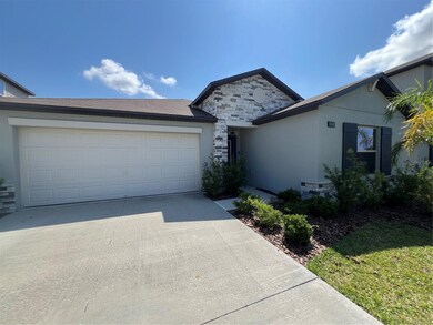31831 Sun Kettle Loop, Wesley Chapel, FL 33545 - photo 2