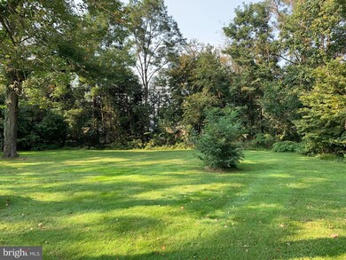 301 E Ward St, Hightstown, NJ 08520 - photo 3