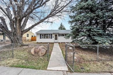 2524 Meadowlark Ln, Colorado Springs, CO 80909 - photo 3