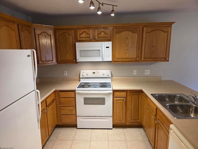 134 Creekside Dr, Morgantown, WV 26508 - photo 4