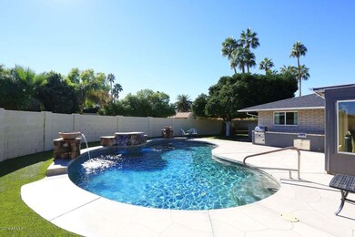 Pool2