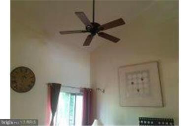 3221 Tranquility Ln, Herndon, VA 20171 - photo 5