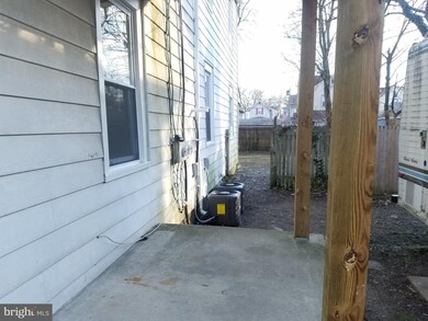 32 E Hancock St unit 2, Riverside, NJ 08075 - photo 4