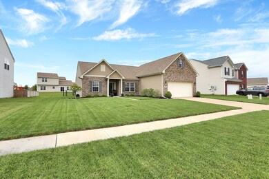 2668 Wildflower Ln, Greenwood, IN 46143 - photo 2