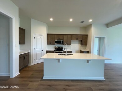 002 KITCHEN