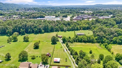 7639 Gibbs Rd, Corryton, TN 37721 - photo 4